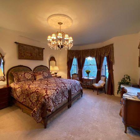 Breese Inn Экстерьер фото