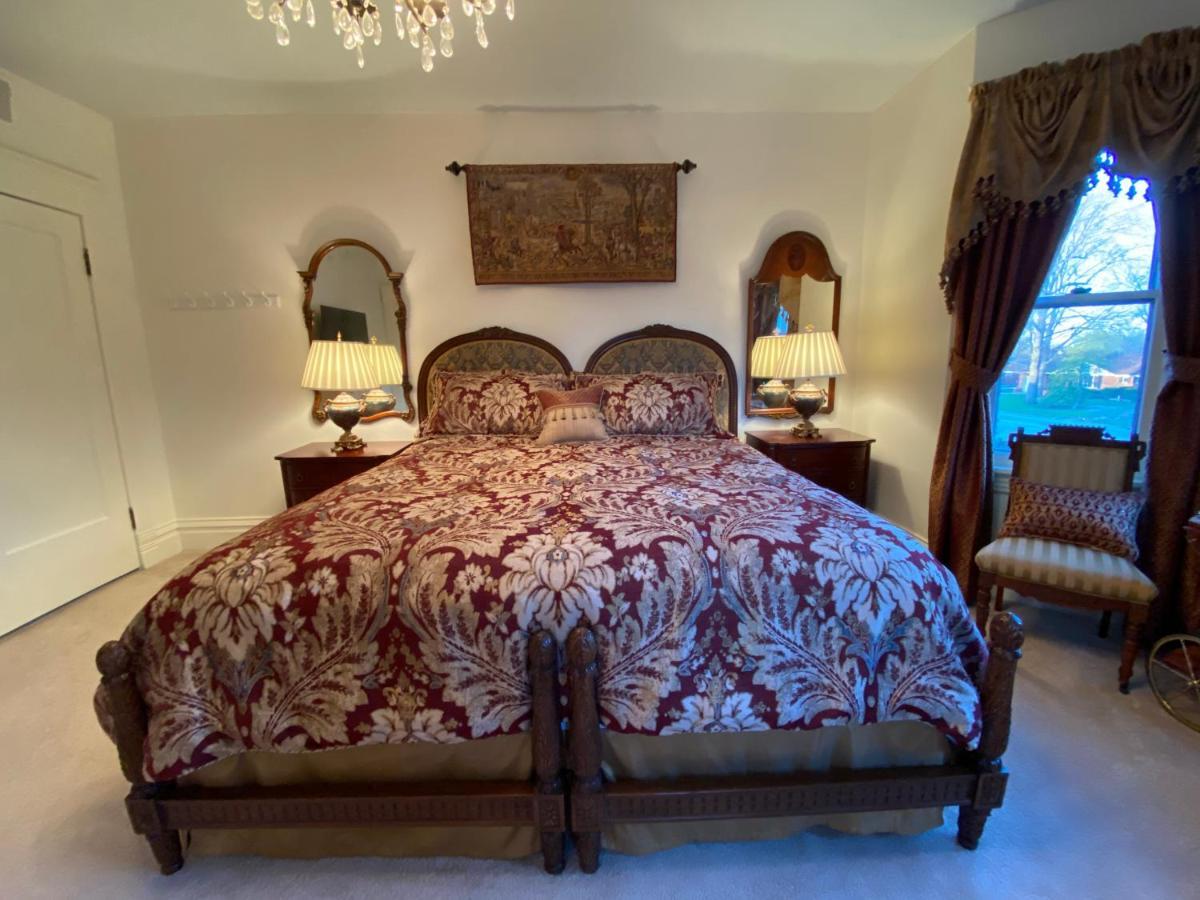 Breese Inn Экстерьер фото
